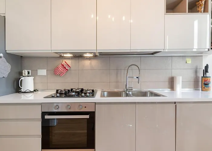 Doni Quiet And Comfortable Apartament With Balcony